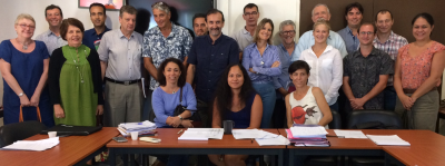 Photo de groupe, lors de la réunion de concertation, sur le cadre normatif de la filière bois local, du 21-06-2018.