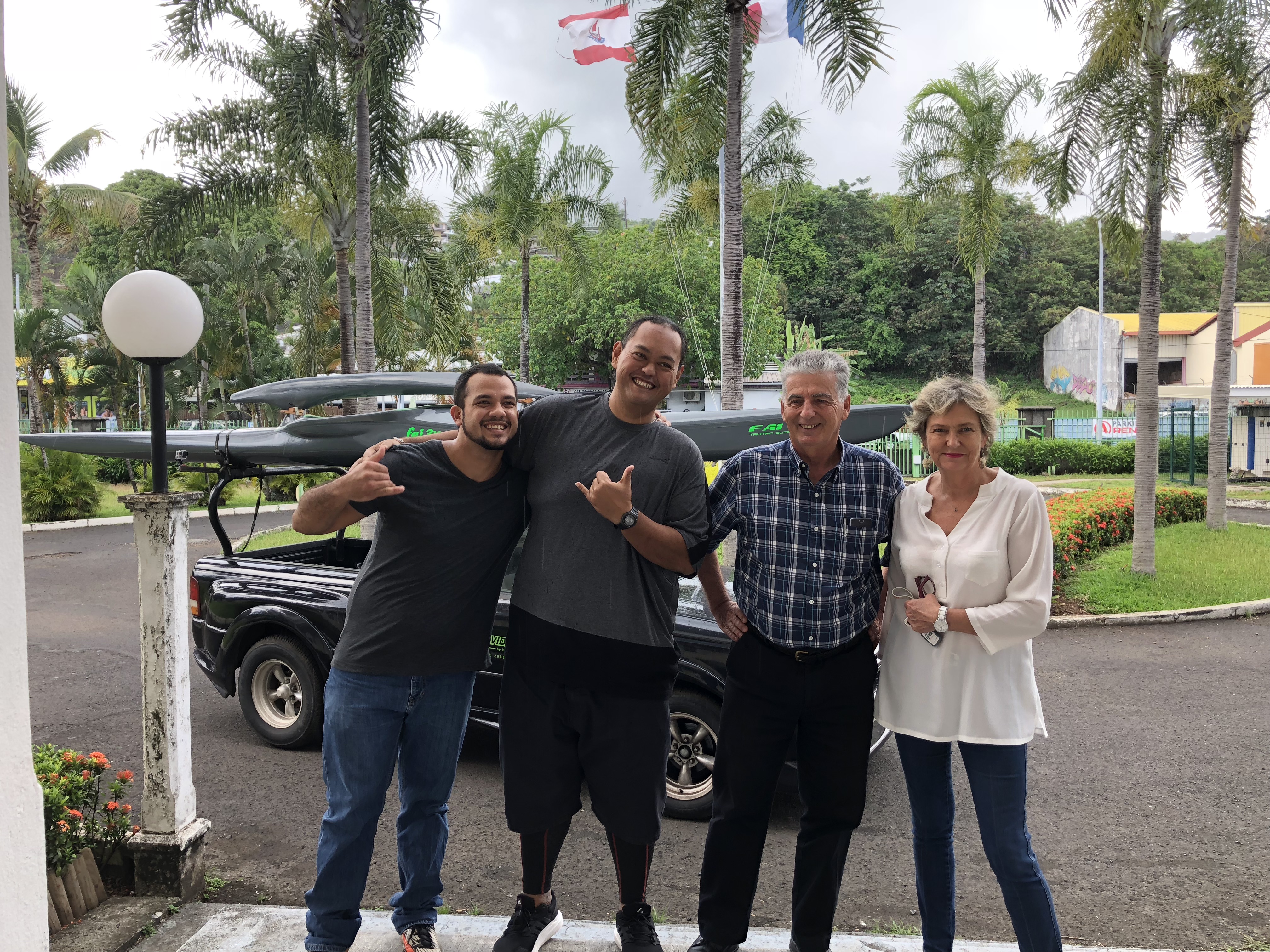 Remise du prix du challenge de la Direction de la santé Remise du prixAriihee de l'équipe de la Direction de la santé a relevé et gagné ce défi. Il a perdu plus de 100kg sur 3 ans.
