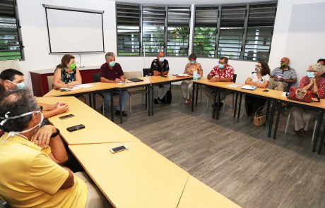 Photo rencontre du ministre avec les professionnels de santé libéraux concernant le covid-19