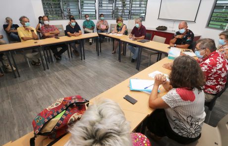 Photo rencontre du ministre avec les professionnels de santé libéraux concernant le covid-19