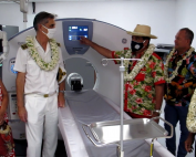Photo inauguration scanner de l'hôpital de Taiohae